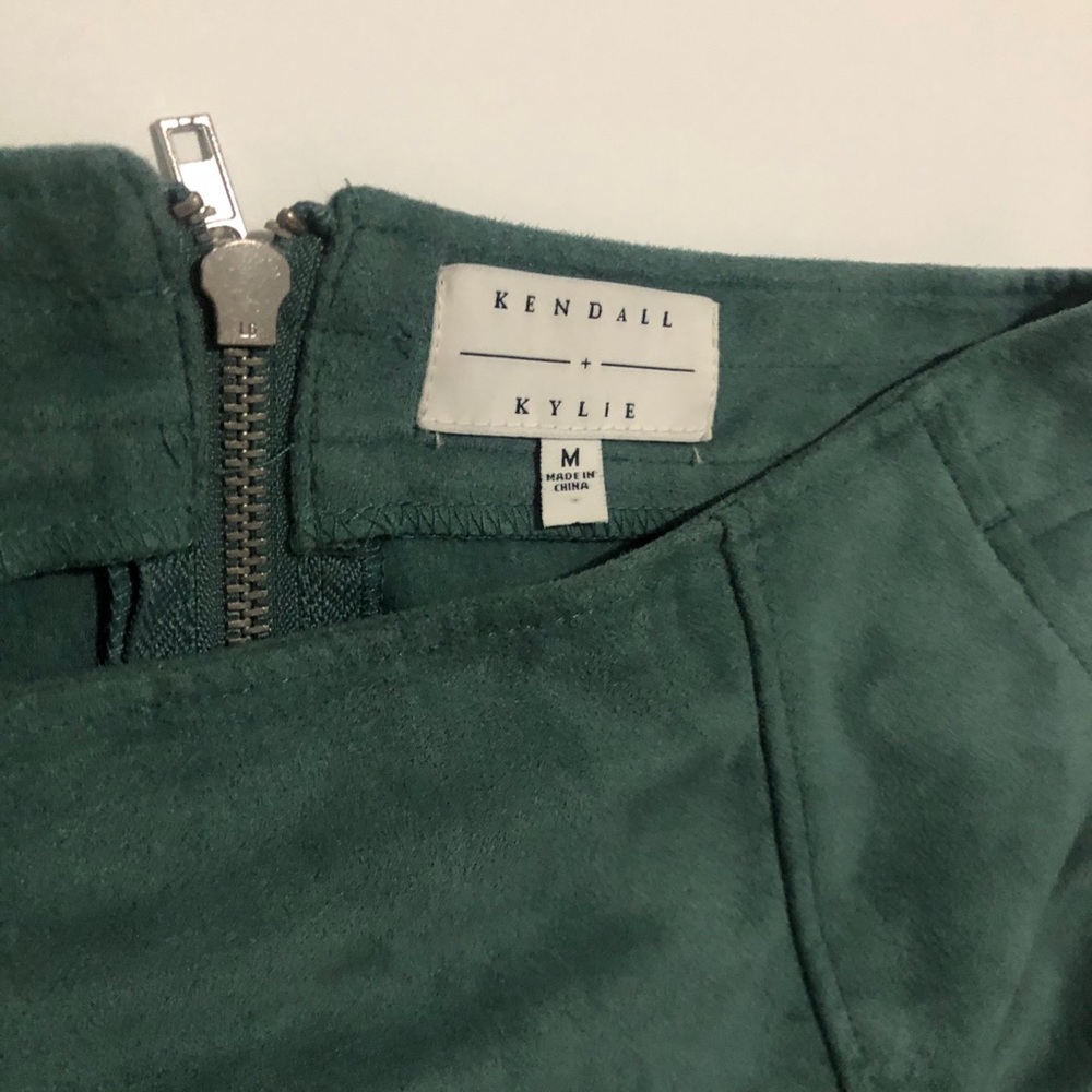 Kendal and Kylie Green Miniskirt Size Medium